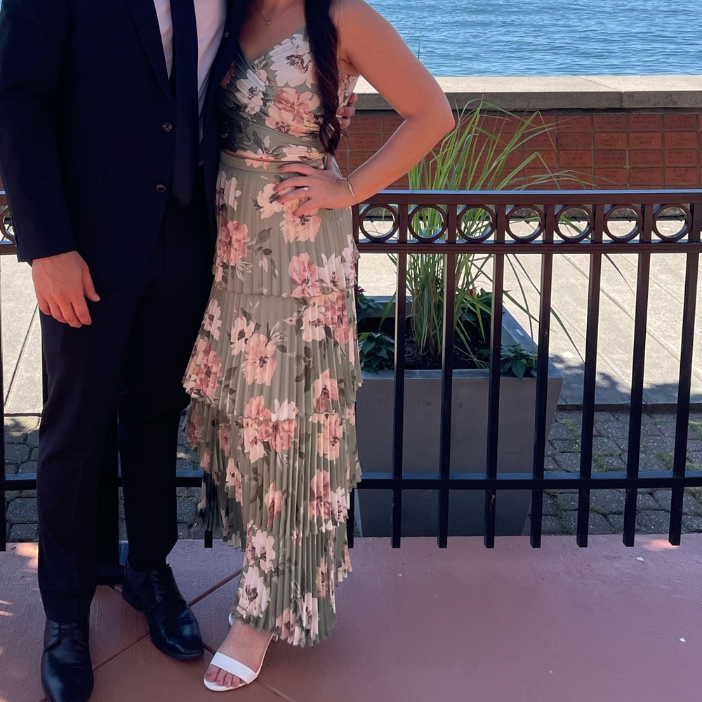 Abercrombie two piece satin dress - Picture 2 of 5